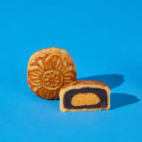 Red Bean with Salty Yolk Mooncake 50g 1 pack | 豆沙鹹蛋黃廣式月餅 50g 單顆裝